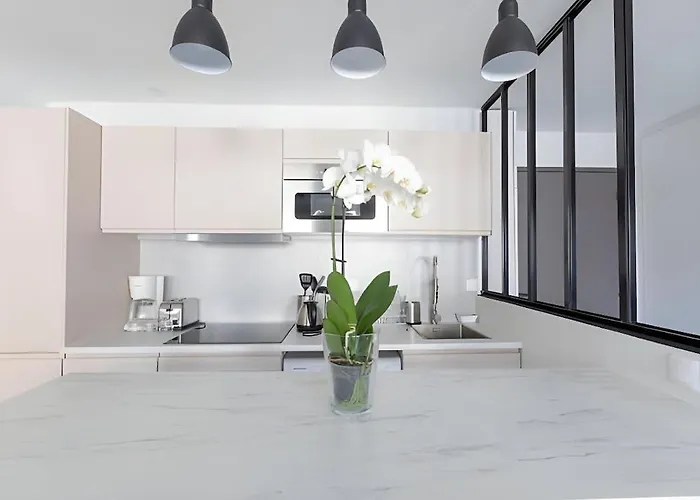 15 Tour-eiffel Bd Grenelle - 1 Bedroom * Paris