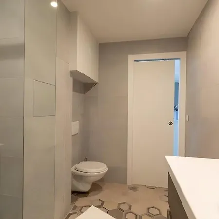 15 Tour-eiffel Bd Grenelle - 1 Bedroom Paris